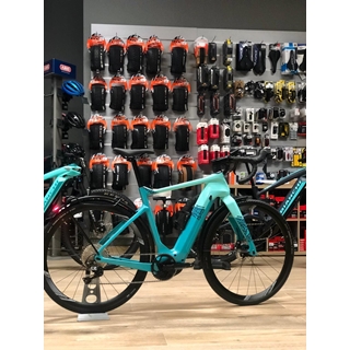 BIANCHI e-Arcadex Tourer - TOUR APEX BOSCH 500  BICICLETA ELECTRICA GRAVEL Glacier Full Glossy (Celeste) - Imagen 1