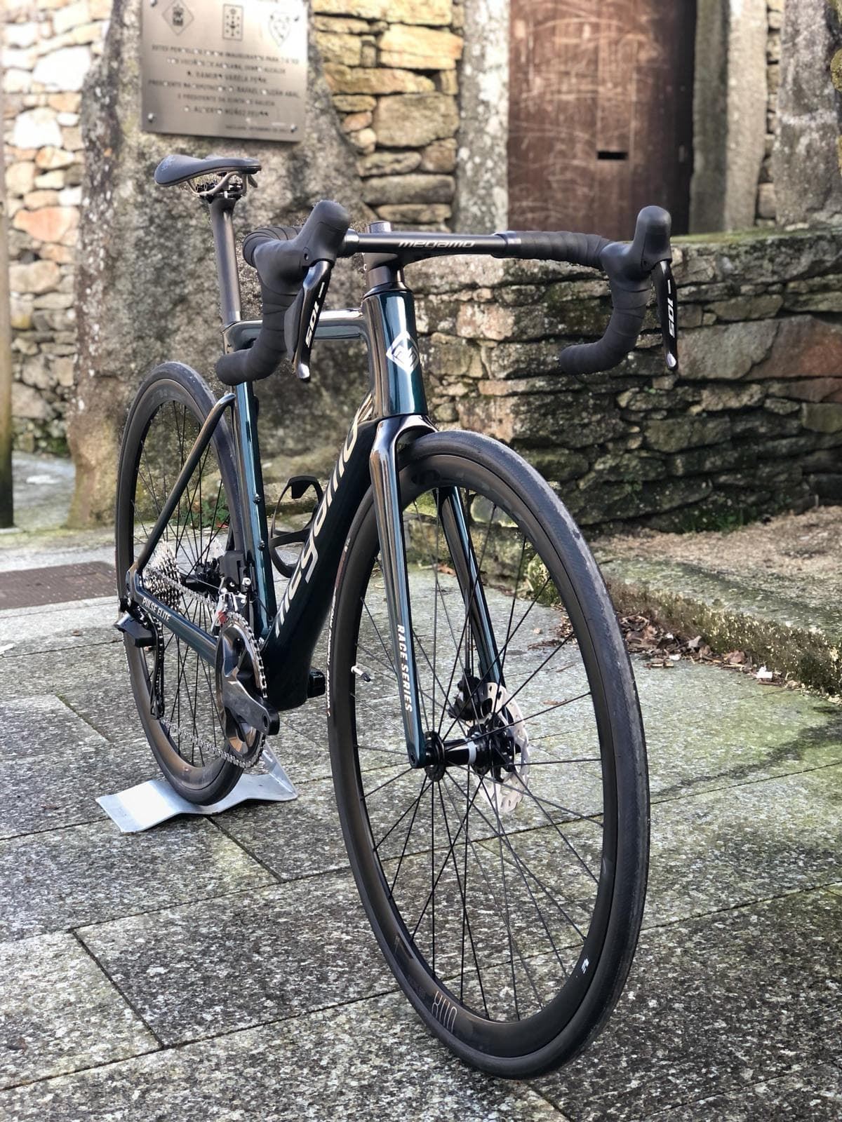 BICICLETA CARRETERA MEGAMO PULSE ELITE 20 SH12 - ALPHA GREEN (24). ULTIMA UNIDAD!! TALLA M - Imagen 4
