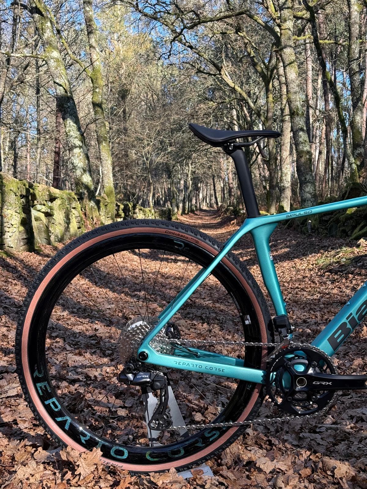 Bicicleta Gravel BIANCHI Impulso RC - GRX 825 DI2 2x12sp CELESTE METALLIC - Imagen 3