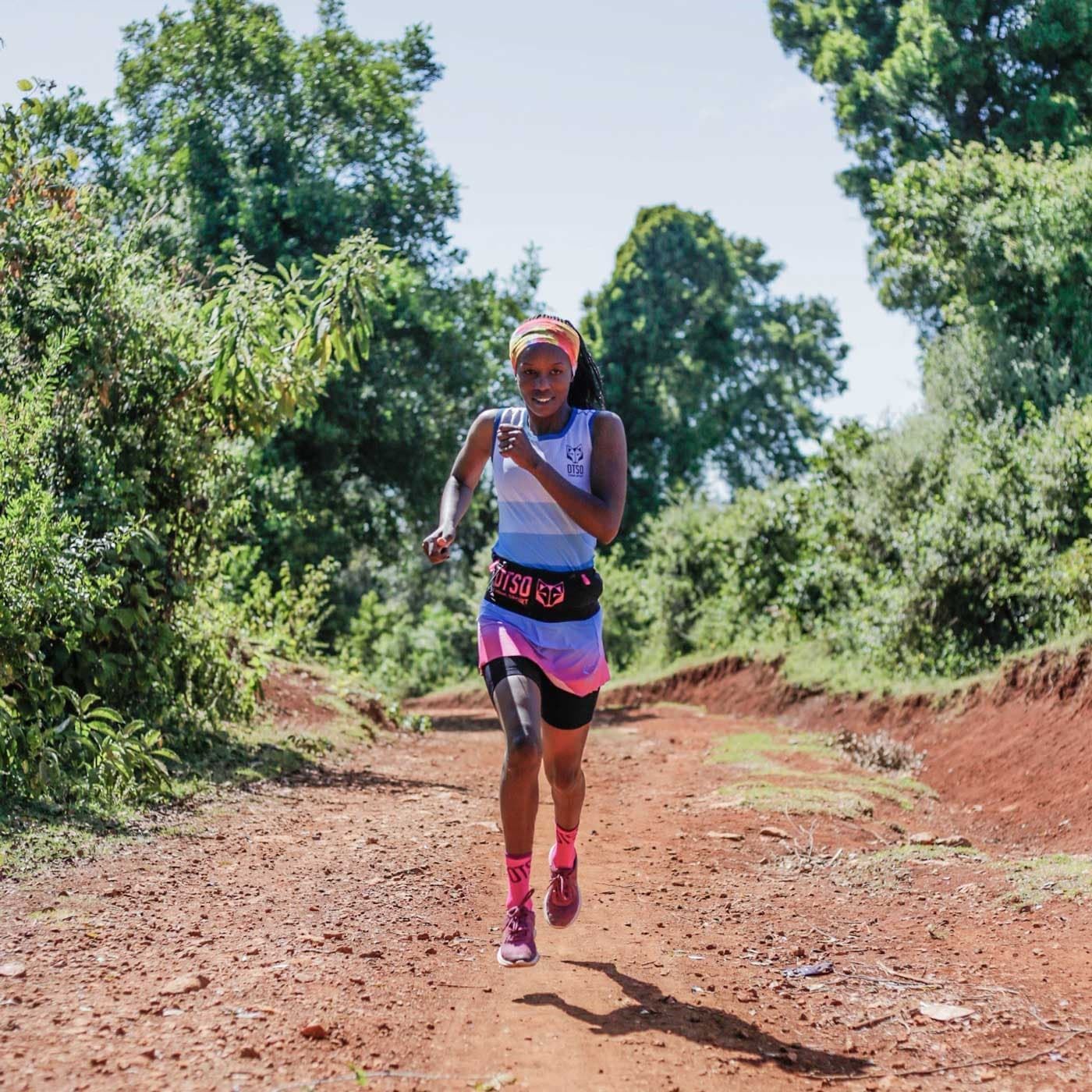 Falda Running OTSO Azul / Rosa Flúor. ÚLTIMA UNIDAD!! TALLA S - Imagen 3