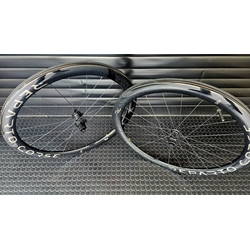 Juego de ruedas Bianchi Reparto Corse 50R Ceramitech Disc Tubeless HG11 - Imagen 2