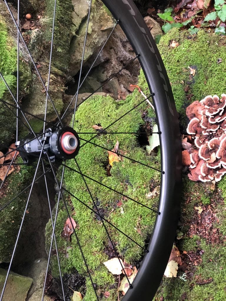 Juego de Ruedas Carretera FULCRUM WIND 42 DB CARBON - Imagen 3