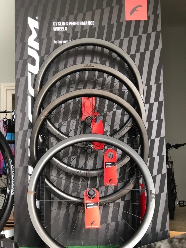 Juego de Ruedas Carretera FULCRUM WIND 42 DB CARBON - Imagen 4