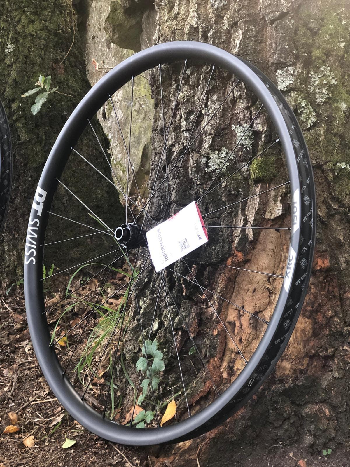 Juego de Ruedas MTB DT SWISS XRC 1501 SPLINE ONE 29 - 30mm (MICROSPLINE) !!!ÚLTIMA UNIDAD!!! - Imagen 1