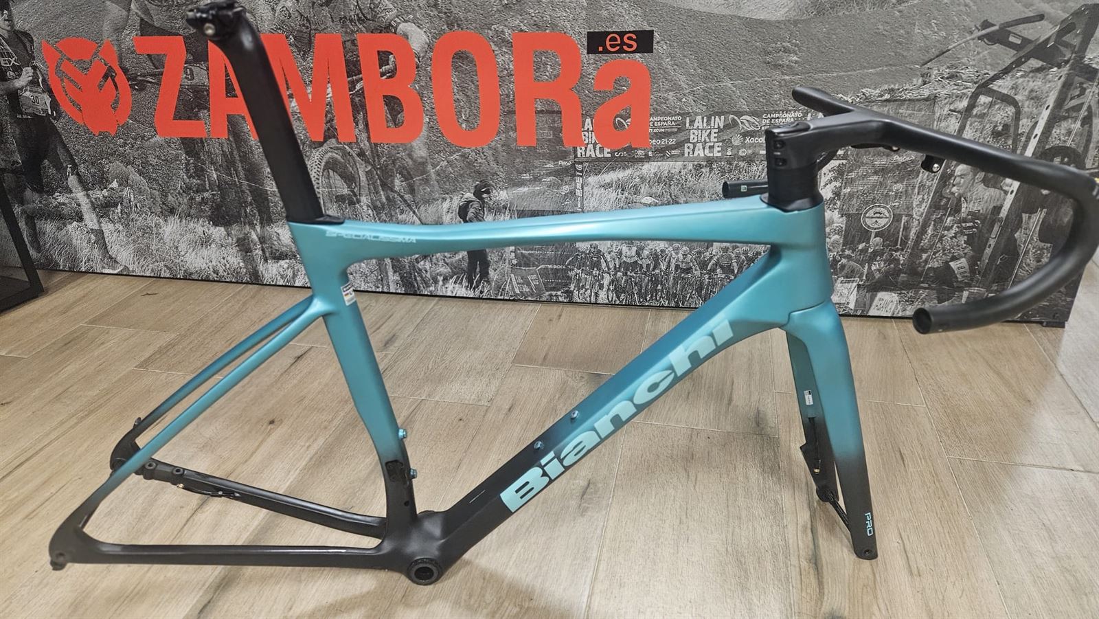 KIT DE CUADRO BIANCHI SPECIALISSIMA TALLA 53 OCASION - Imagen 12