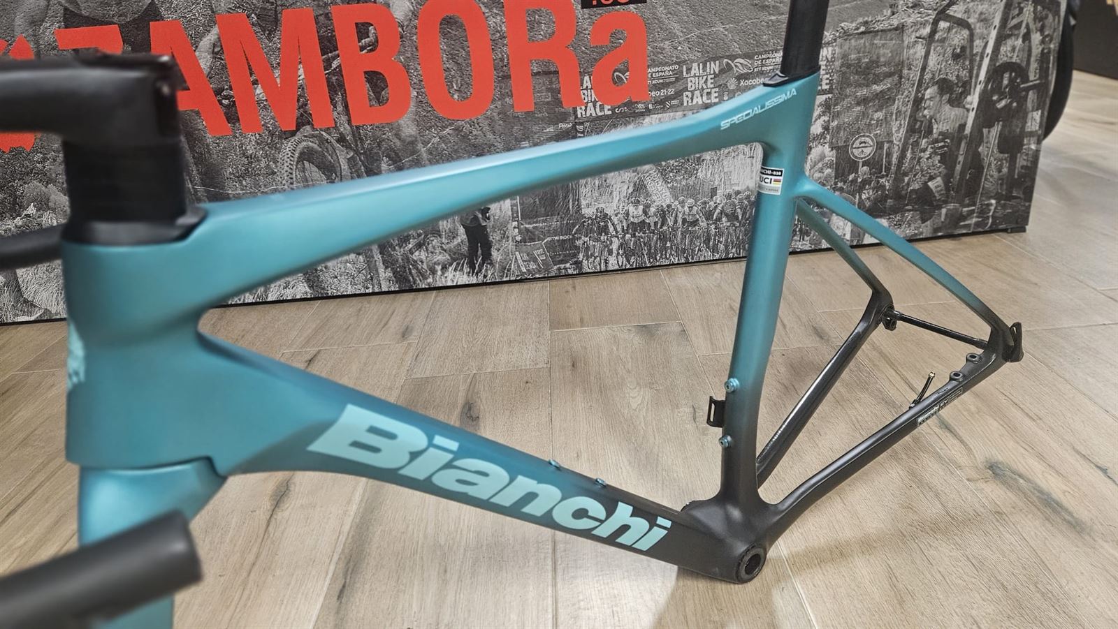 KIT DE CUADRO BIANCHI SPECIALISSIMA TALLA 53 OCASION - Imagen 5