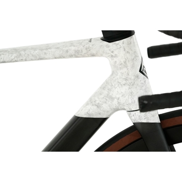 MEGAMO RAISE 05 CW 2026 - Imagen 2