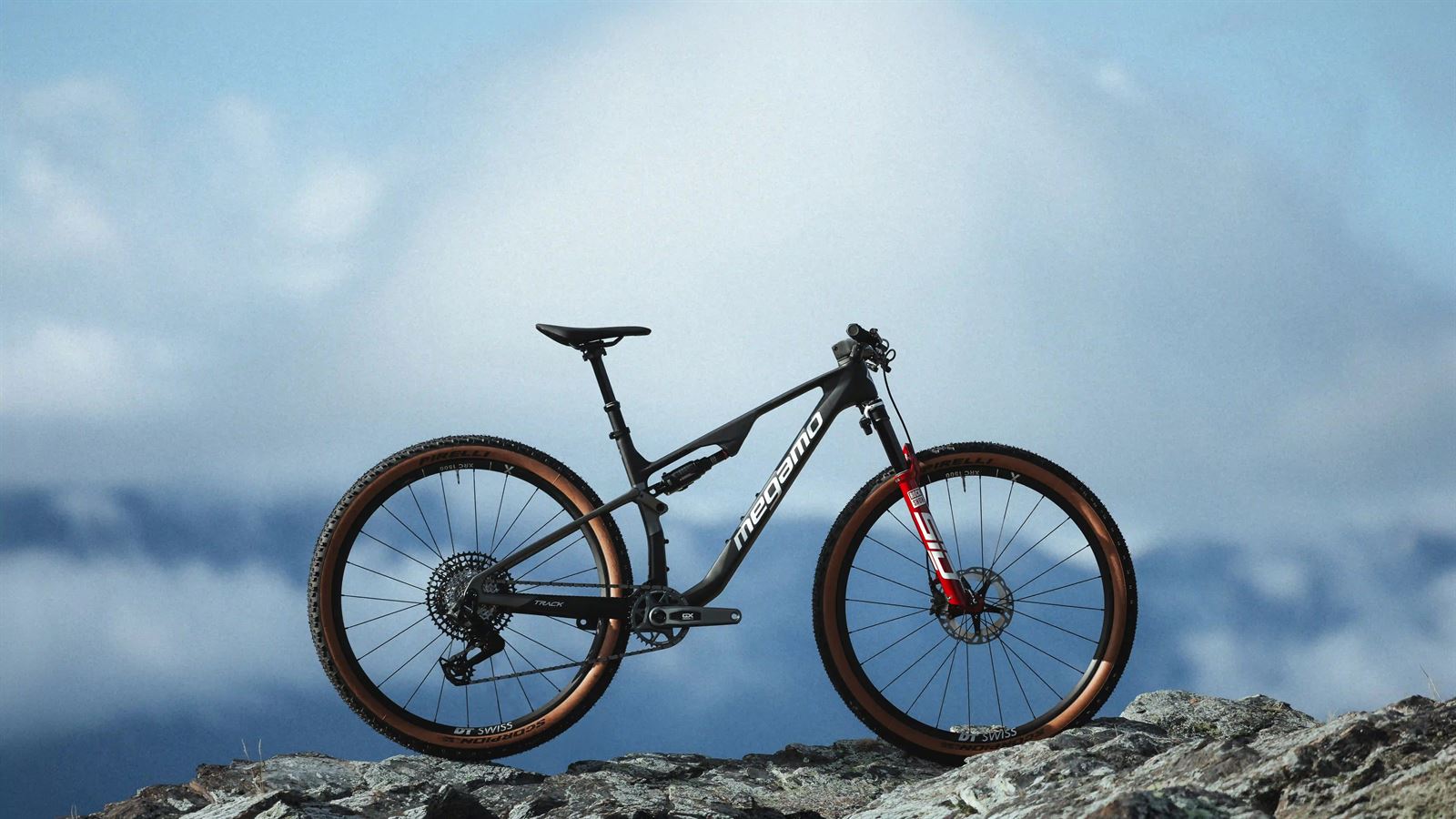 MEGAMO TRACK 04 FA CW 2027 - Imagen 5