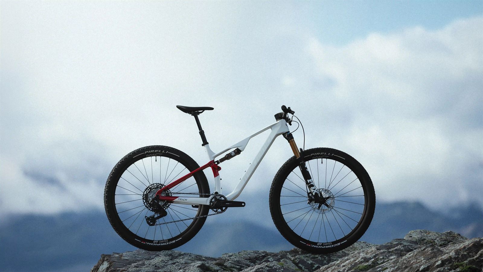 MEGAMO TRACK 04 FA CW 2027 - Imagen 10