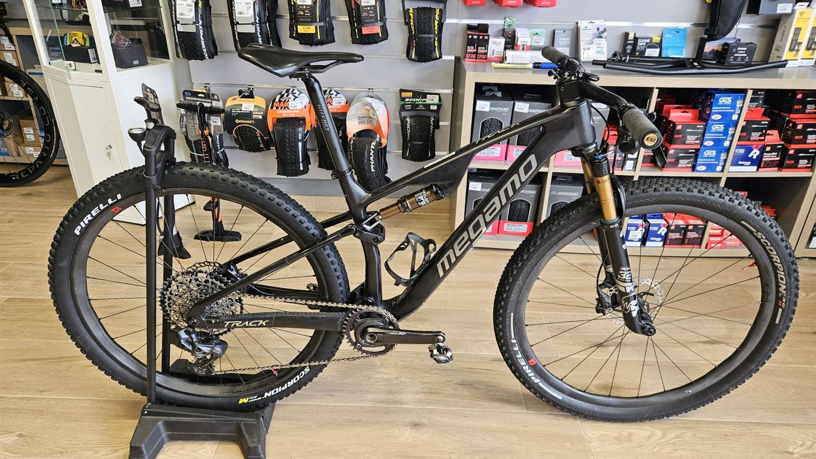 MEGAMO TRACK TALLA S (OCASION) - Imagen 1