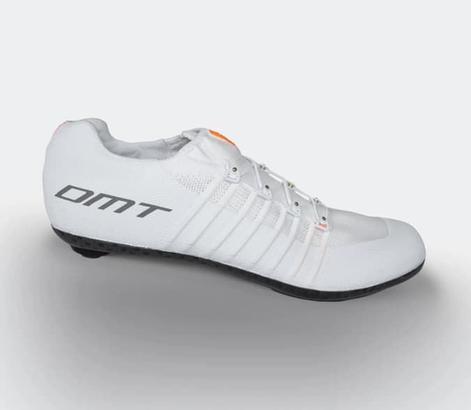 NUEVAS ZAPATILLAS DMT POGIS SUPERLIGHT 2026 BLANCO + CALCETINES DMT CLASSIC RACE DE REGALO - Imagen 1