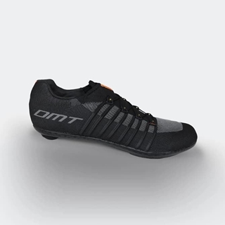 NUEVAS ZAPATILLAS DMT POGIS SUPERLIGHT 2026 NEGRO + CALCETINES DMT CLASSIC RACE DE REGALO - Imagen 1