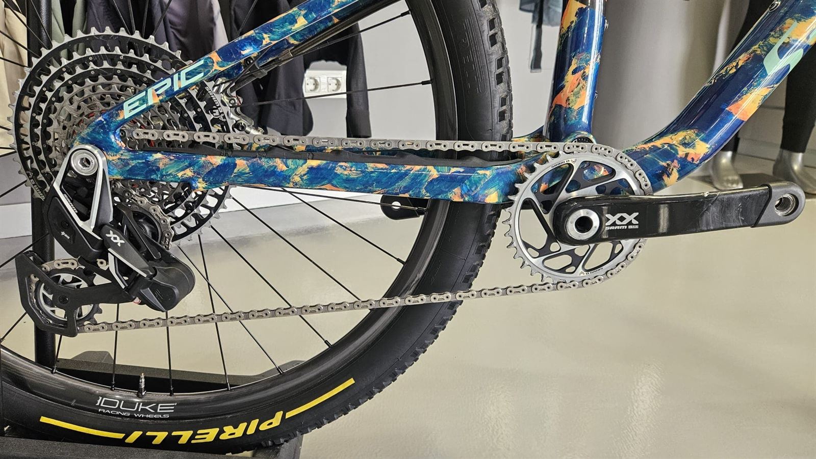 SPECIALIZED EPIC S-WORKS FACT CARBON 12 TALLA M (OCASION) - Imagen 4