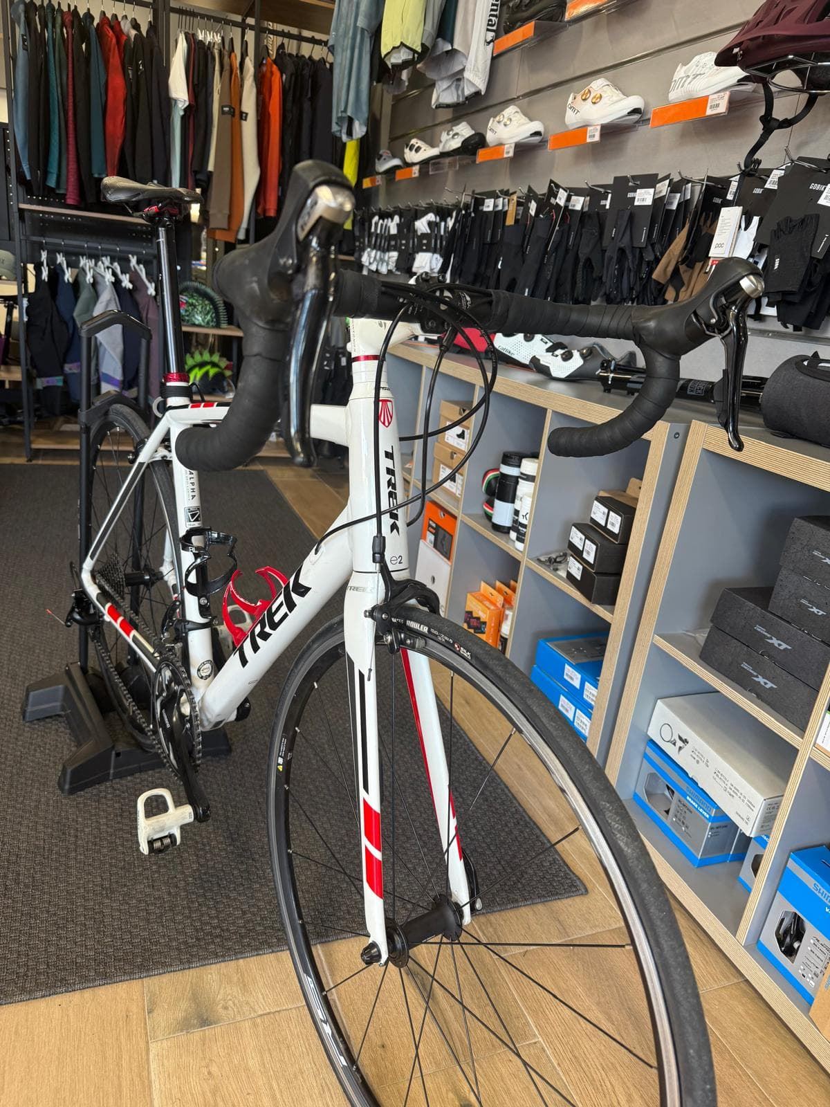 TREK MADONE 2.1 (OCASIÓN) TALLA 56 - Imagen 2