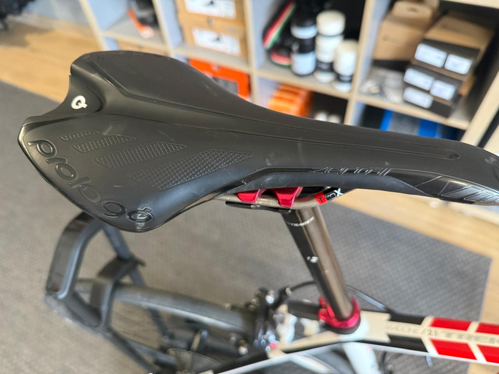 TREK MADONE 2.1 (OCASIÓN) TALLA 56 - Imagen 3