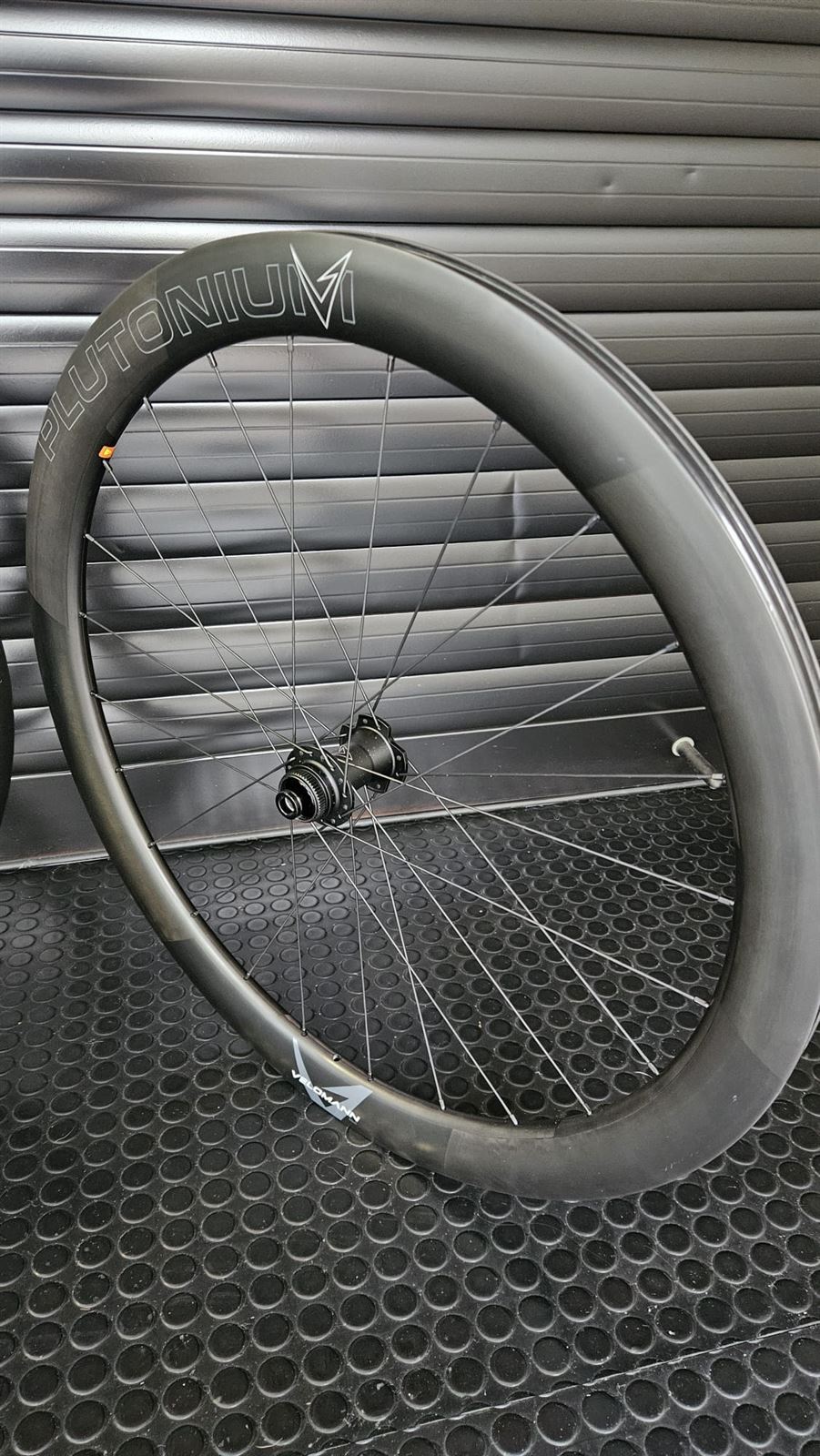 VELOMANN PLUTONIUM 50mm HG11 JUEGO DE RUEDAS CARRETERA - Imagen 7