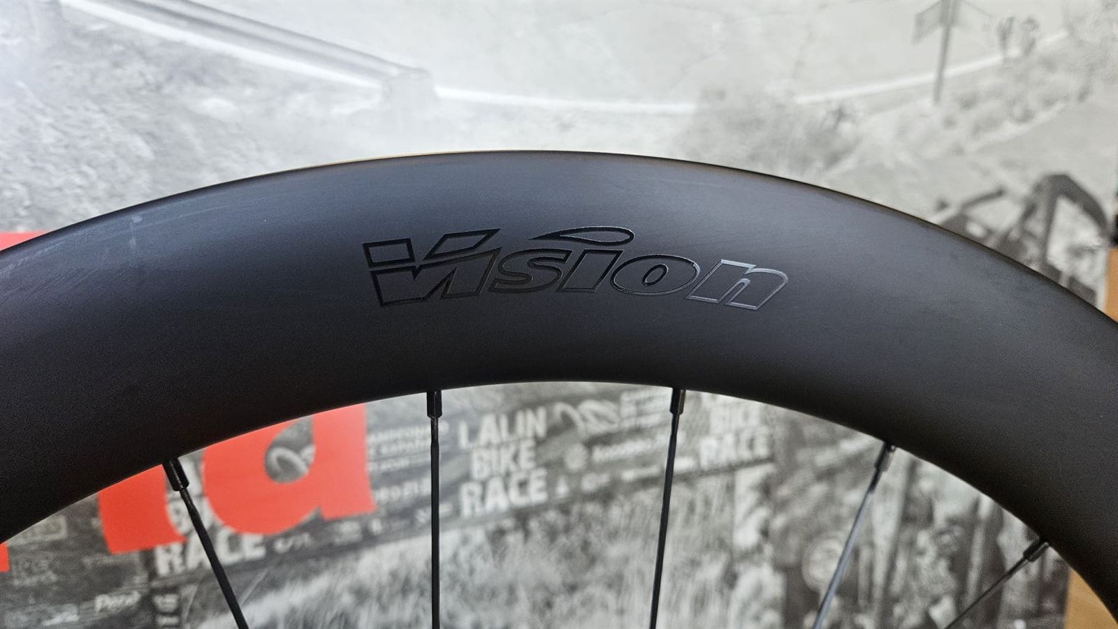 VISION SC 60 SHIMANO HG JUEGO DE RUEDAS CARRETERA - Imagen 2