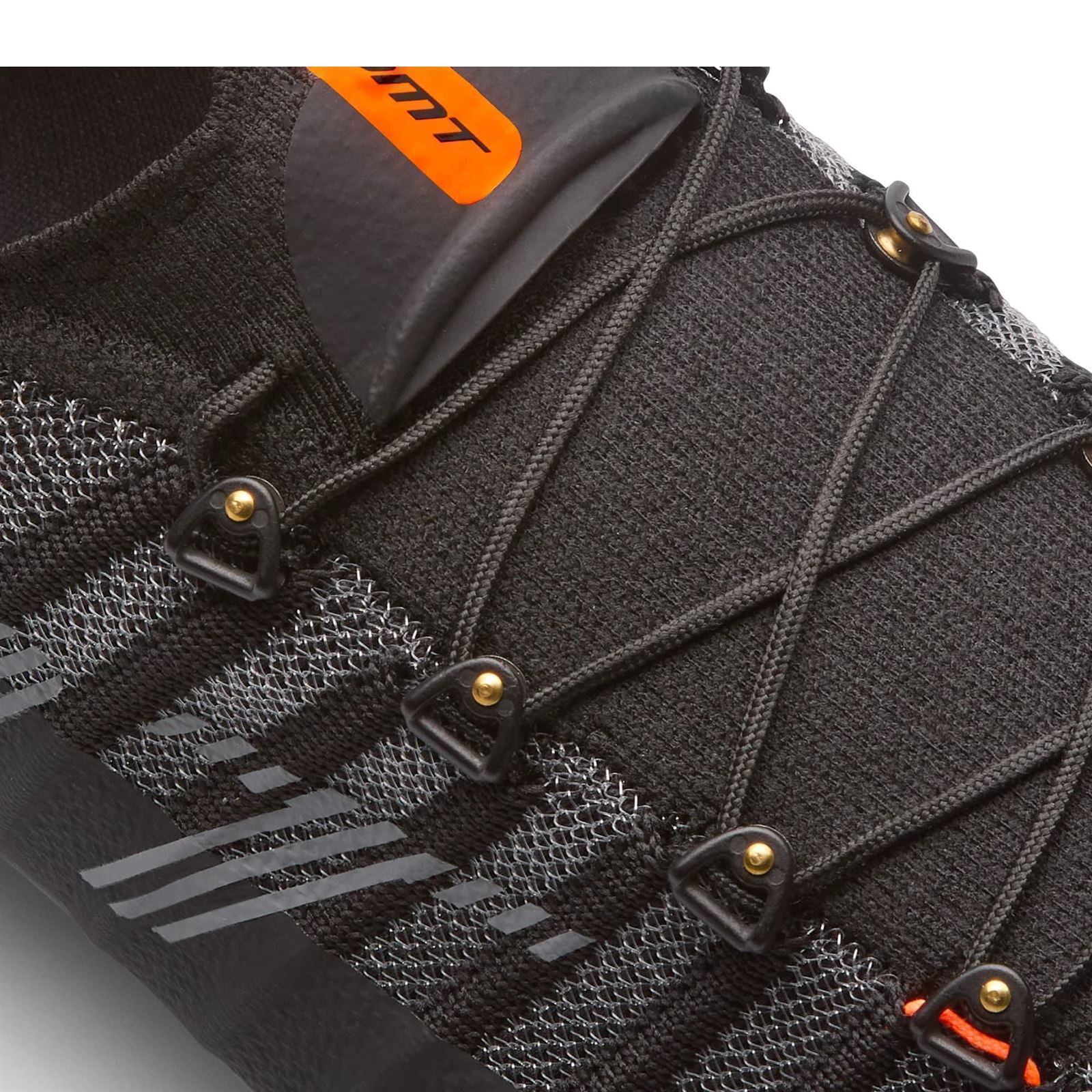 ZAPATILLAS DMT KRSL POGIS 2025. NEGRO. + CALCETINES DMT CLASSIC RACE DE REGALO - Imagen 4