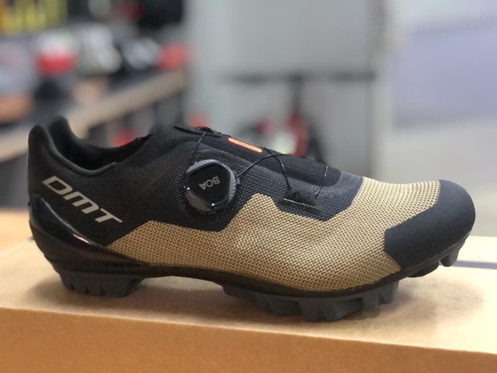 Zapatillas MTB/Gravel DMT KM4 bronce - Imagen 1